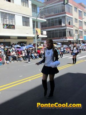 Colegio Santo Domingo de Guzmán Desfile del 12 de Noviembre de 2016