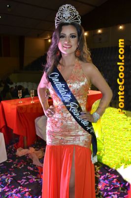 La elección de la Reina de la Universidad Técnica de Ambato 2015 - 2016, se realizó en el Coliseo de eventos de la UTA, en un acto galante. Diez hermosas candidatas del jardín universitario participaron con sus mejores galas modelando sobre la pasarela.
