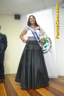 Inscripción de Karina Chango candidata a Reina de Ambato 2016
