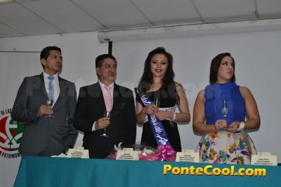 Inscripción de Natasha Guevara candidata a Reina de Ambato 2016

