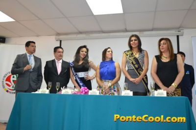 Inscripción de Natasha Guevara candidata a Reina de Ambato 2016
