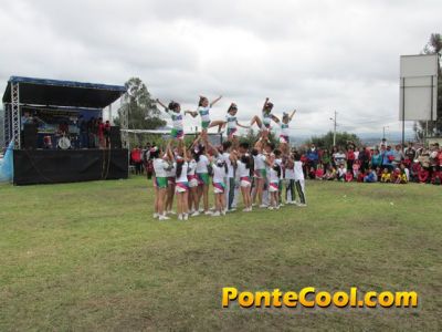 Festival deportivo, artístico y gastronómico Unidad Educativa Bolívar 2016

