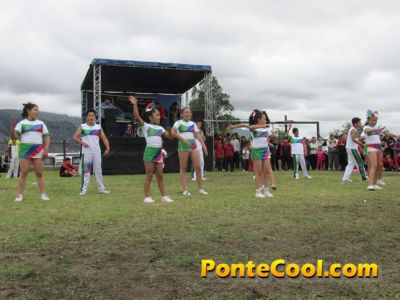 Festival deportivo, artístico y gastronómico Unidad Educativa Bolívar 2016
