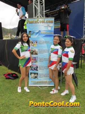 Festival deportivo, artístico y gastronómico Unidad Educativa Bolívar 2016
