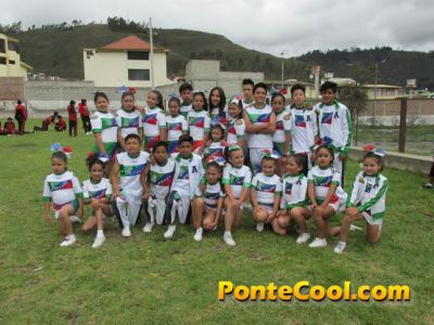 Festival deportivo, artístico y gastronómico Unidad Educativa Bolívar 2016
