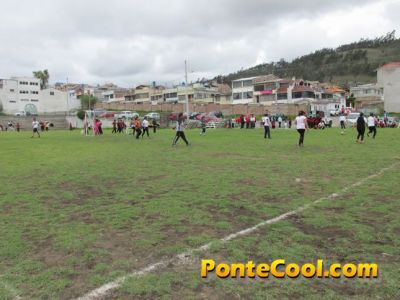 Festival deportivo, artístico y gastronómico Unidad Educativa Bolívar 2016
