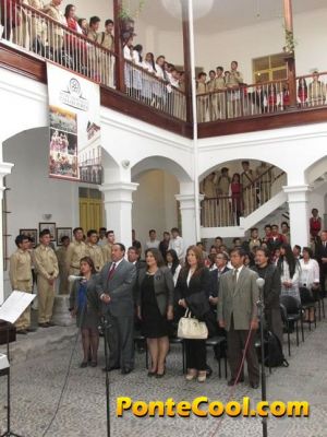 Pintura, arte, música y cultura Unidad Educativa Bolívar 2016
