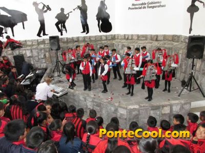 Pintura, arte, música y cultura Unidad Educativa Bolívar 2016
