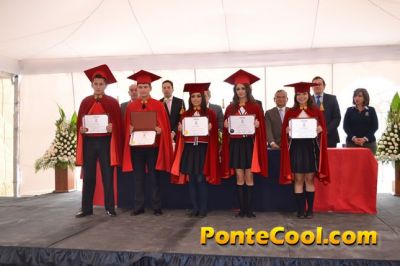 Graduación estudiantes del Colegio Atenas promoción 2016
