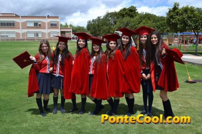 Graduación estudiantes del Colegio Atenas promoción 2016
