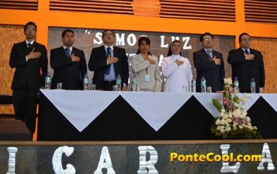 Juramento a la Bandera en la Unidad Educativa Santo Domingo de Guzmán 2016
